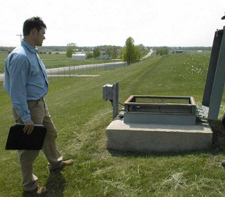 Reservoir hatch inspection.