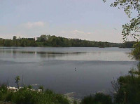 Wide shot of Silver Lake under clear blue skies.